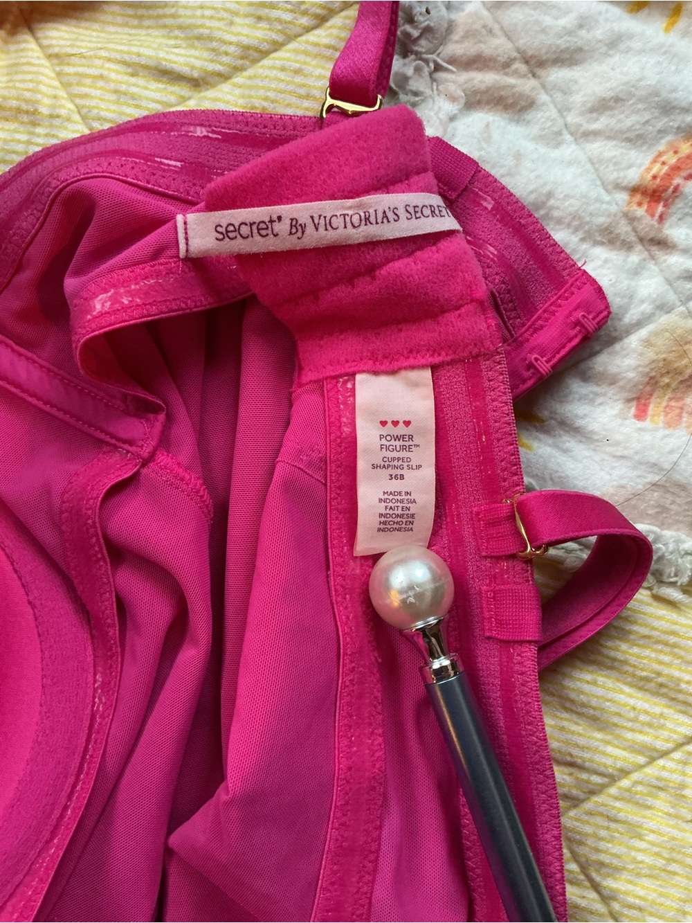 Victoria Secret Power Figure - Picture 3 of 3
